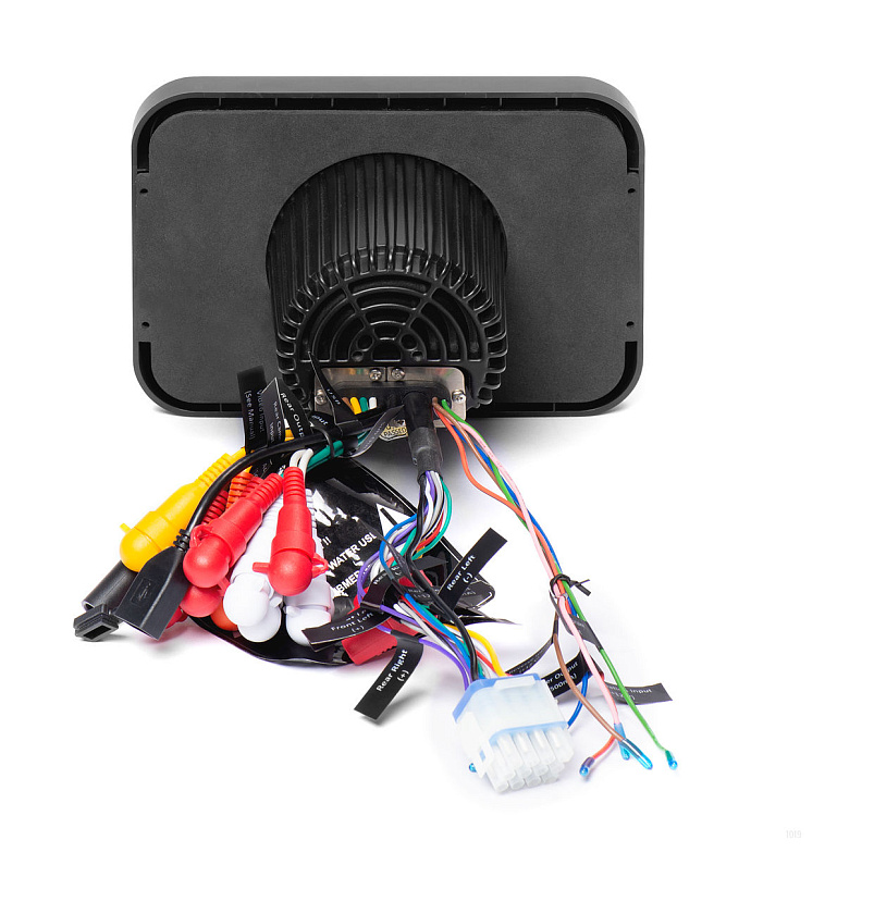 Морская магнитола BOSS Audio MGV550B с 5" сенсорным экраном, Bluetooth и видеовходами (влагозащита IPX6)