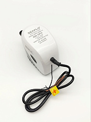 Помпа автоматическая 12 вольт SeaFlo 600 GPH (2271 л/час) электрическая для откачки воды трюмная осушительная, для лодки / катера / яхты водооткачивающая, насос 12 В водяной, цв. черный   