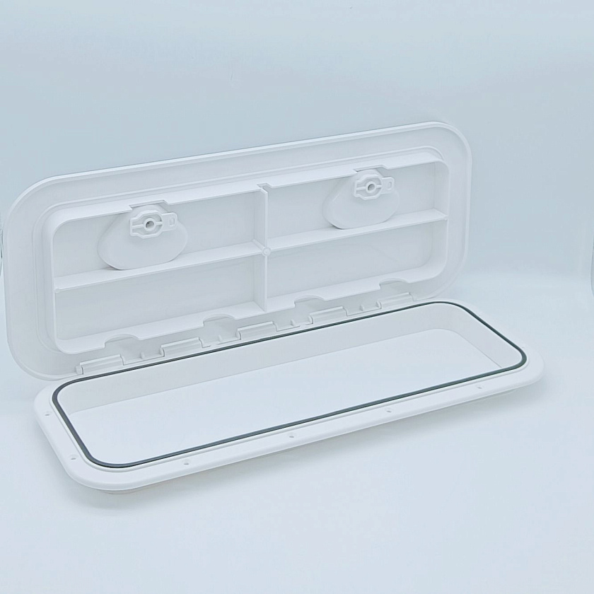 Палубный смотровой люк SeaFlo 243Х607 мм для лодки / катера / яхты, пластиковый, для рундука инспекционный с крышкой и замками