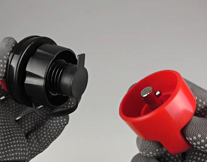 Выключатель массы ААА (Тайвань) для 1 аккумуляторной батареи 12 / 24 В, 2-х позиционный OFF-ON (1 АКБ) 280А (механический поворотный размыкатель ключ массы аккумулятора)