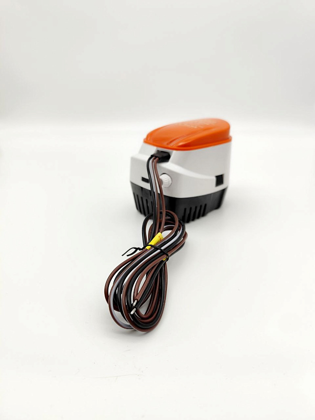 Автоматическая осушительная помпа SeaFlo 12 вольт, 1100GPH (4163,5 л/час), для лодки (насос 12 В осушительный для откачки воды на судне / помпа водооткачивающая трюмная)